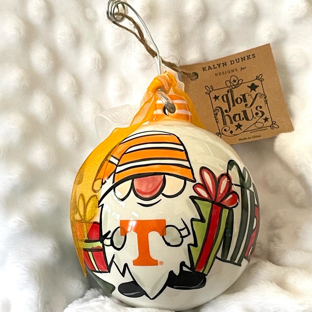 University of Tennessee "T"
Christmas Ornament Gnome
“ Go Big Orange Like new.